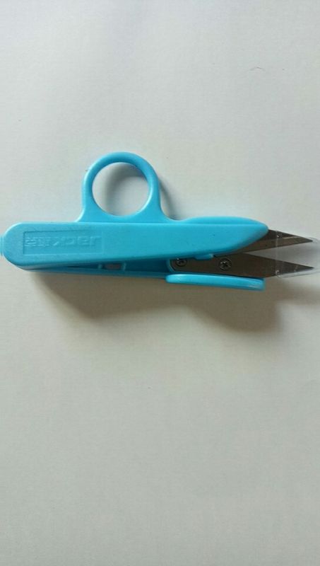 THREAD CUTTER WITH HANDLE * (OCCHIELLO) FORBICINE
