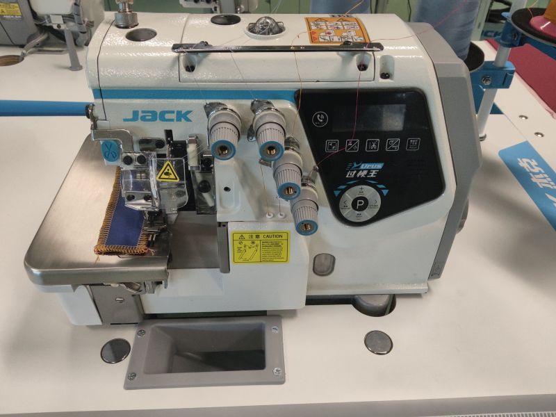 7C-4-M03/333 ITA URUS NUOVO MODELLO TAGLIACUCE 2 AGHI 4 FILI COMPLETA MONTATA